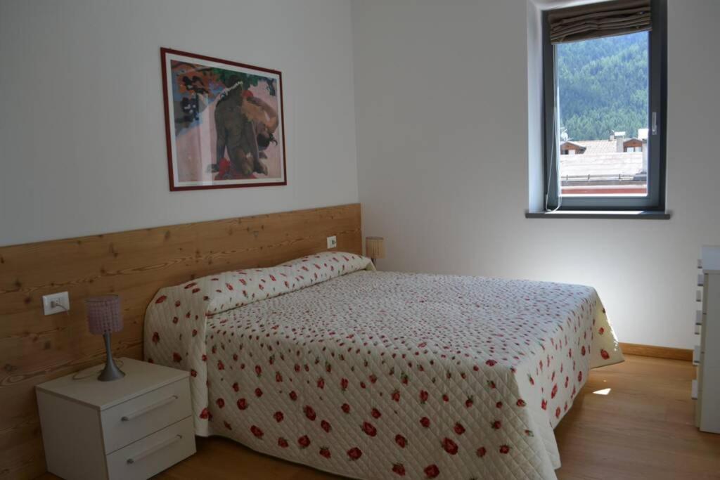 Appartamento Casa Alpi Malè Exterior foto